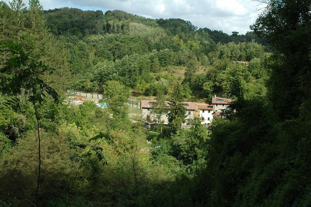 Ponte Del Vegnuti Pension Fivizzano Buitenkant foto