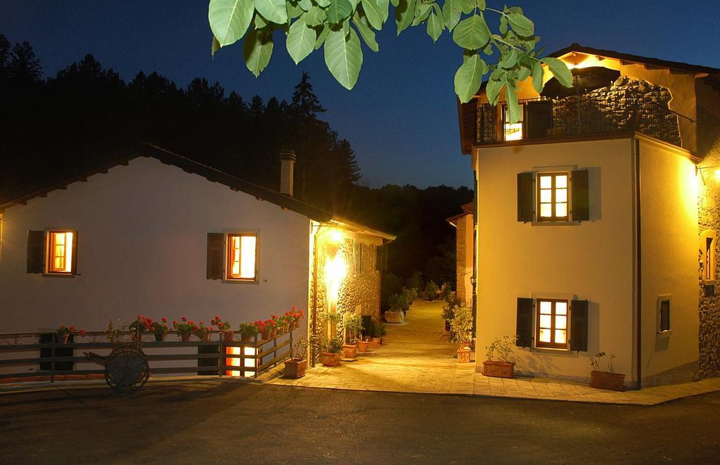 Ponte Del Vegnuti Pension Fivizzano Buitenkant foto