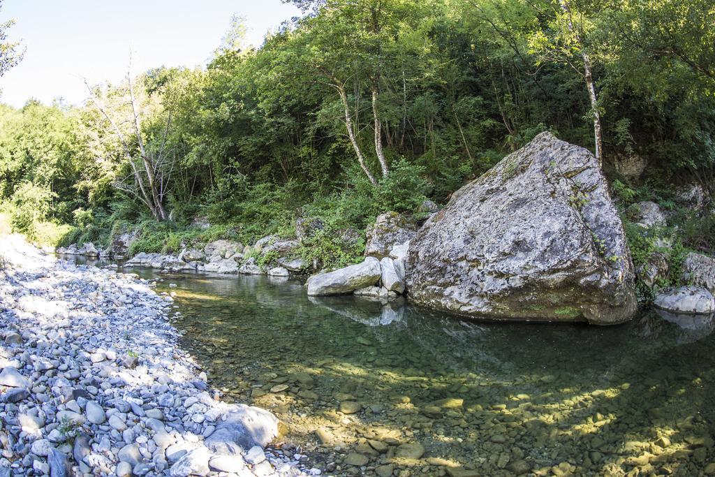 Ponte Del Vegnuti Pension Fivizzano Buitenkant foto